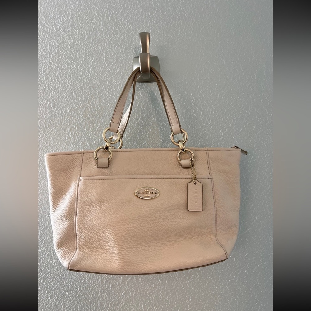 Coach White Leather Purse